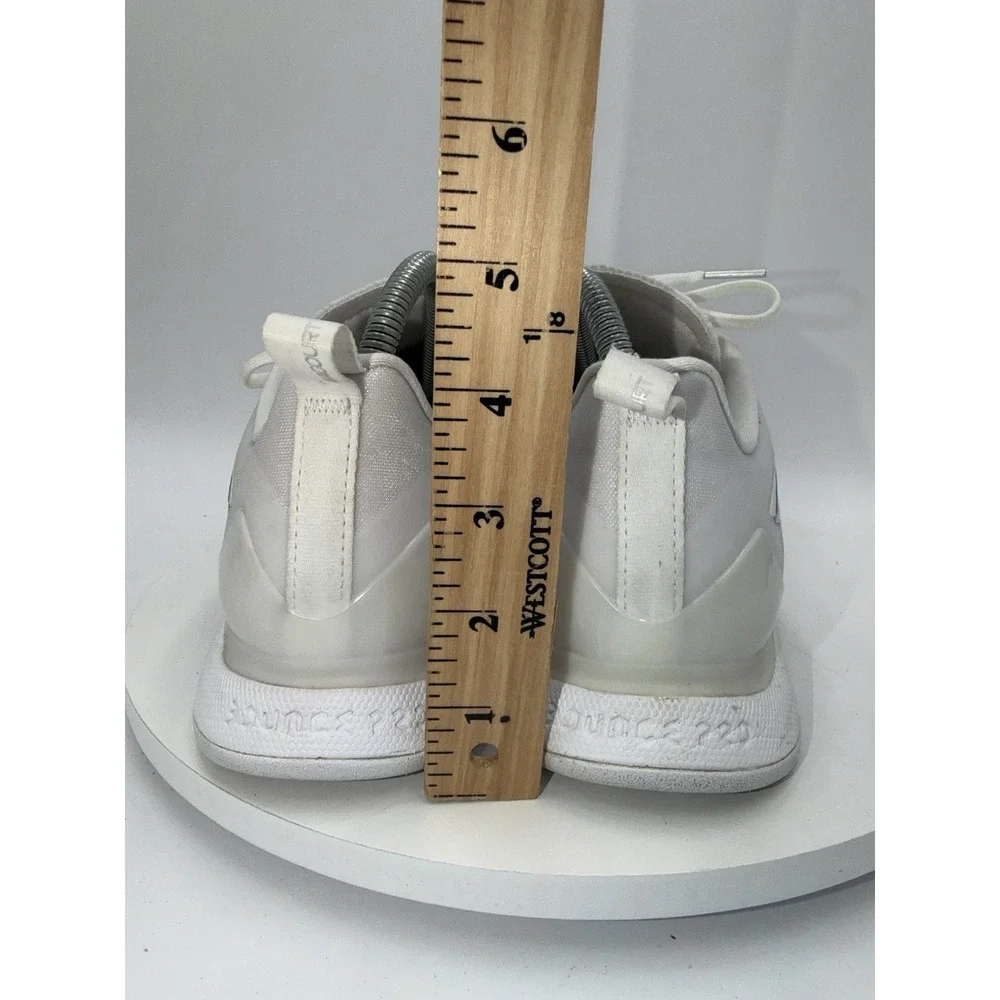 Adidas‎ Avacourt 2 Womens Size 8.5 Off White Gold Running Tennis Shoes Sneakers